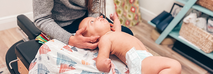 Nuchal Cord: Managing Delivery if the Umbilical Cord Wraps Around the Baby's  Neck, UNM Health Blog