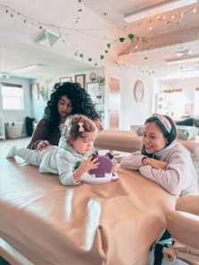 Chiropractor Orlando FL Scherina Alli With Toddler